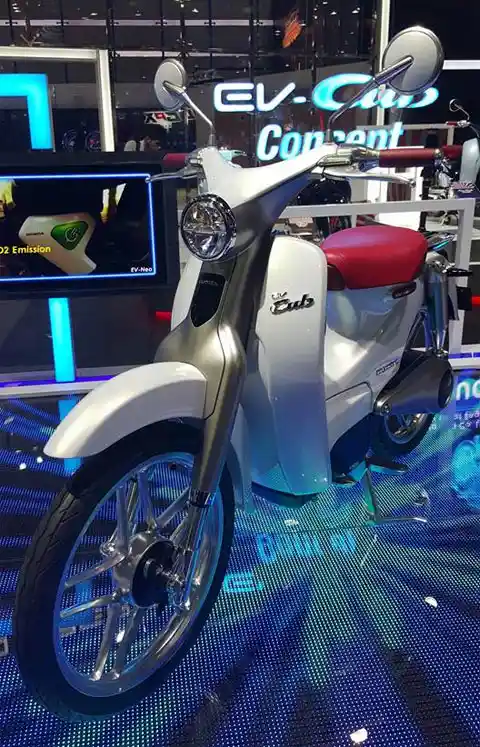 Honda EV Cub Concept 2016