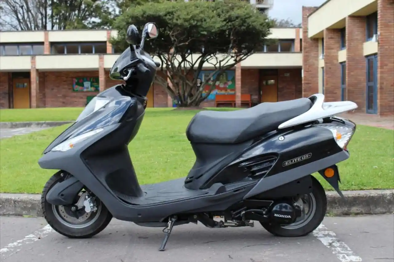 Honda Elite 2011