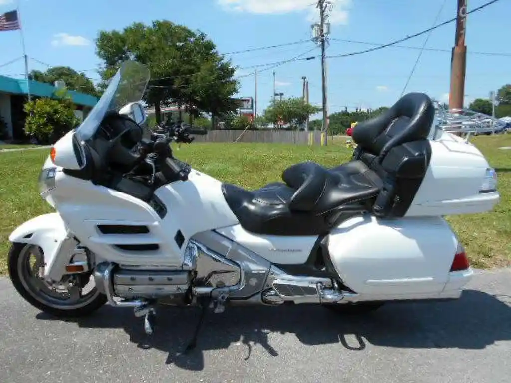 Honda Gold Wing Premium Audio 2006
