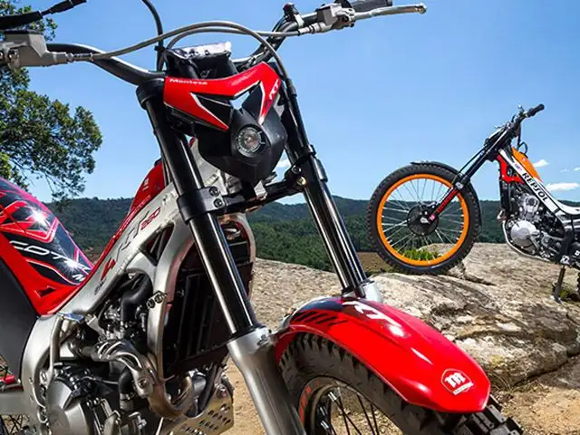 Honda Montesa Cota 4RT Race Replica 2015