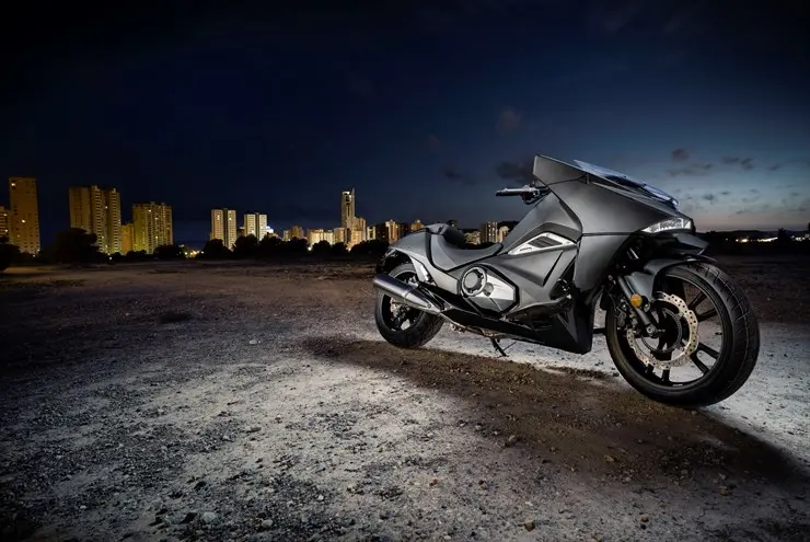 Honda NM4 Vultus 2017