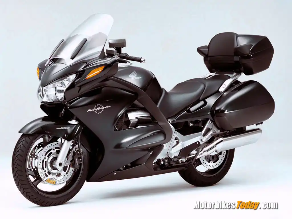 Honda ST1300A Pan European 2014