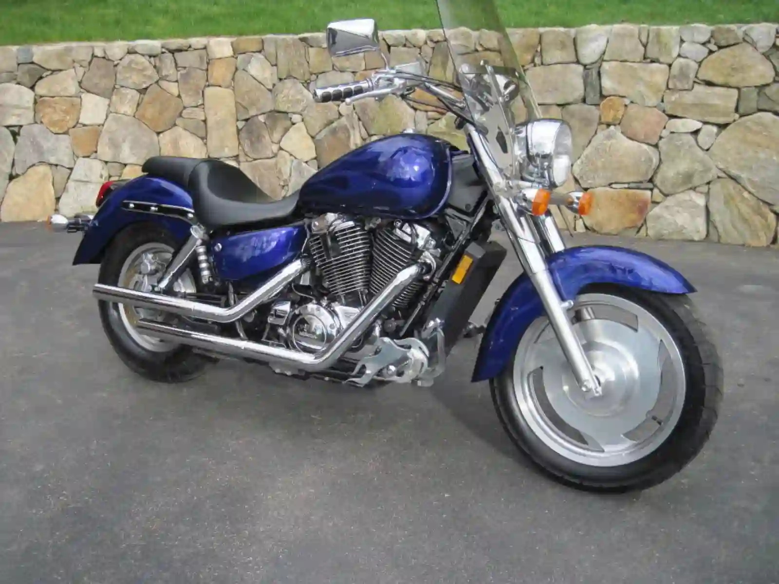 Honda Shadow Sabre 2004