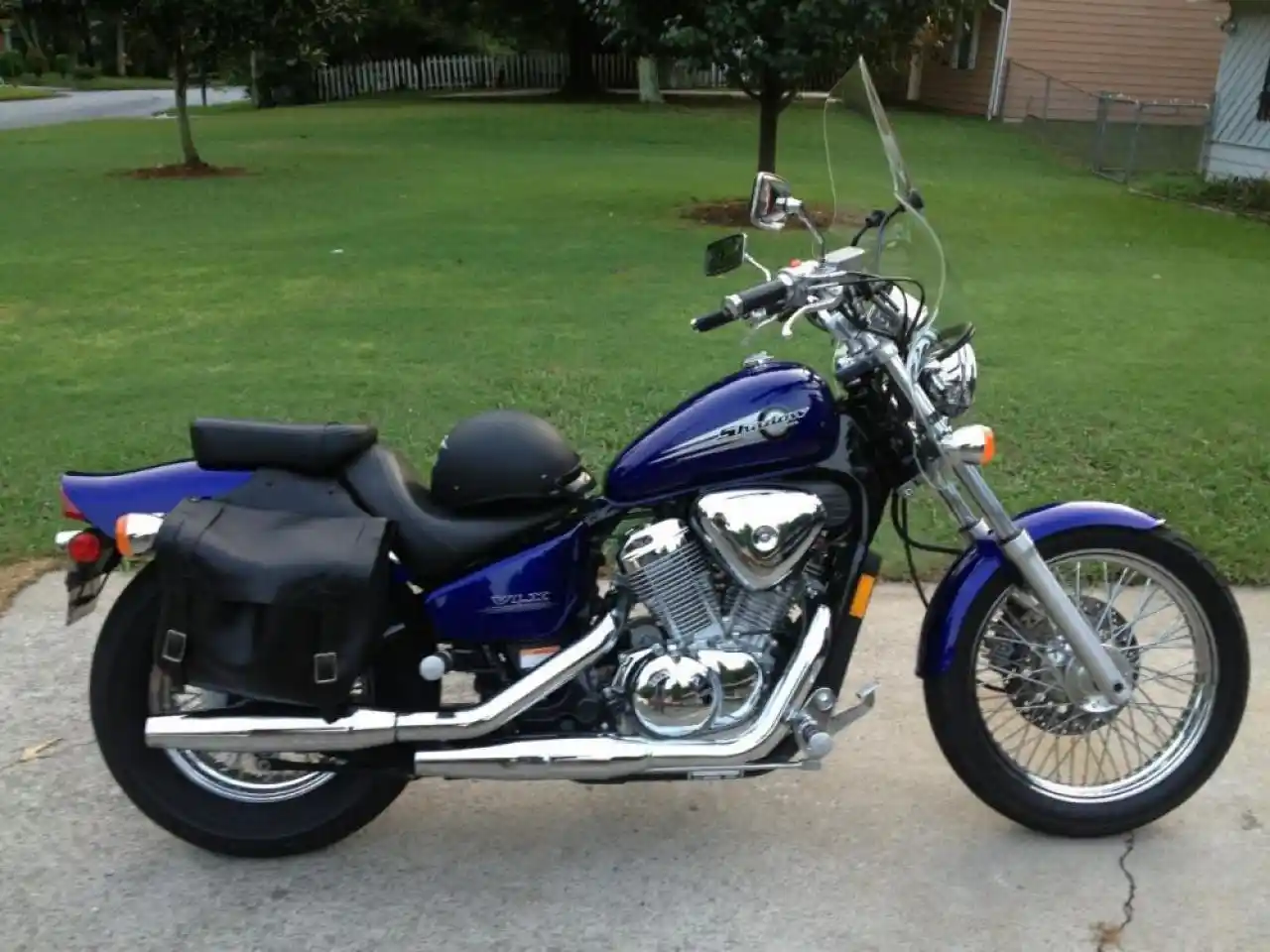 Honda Shadow VLX Deluxe 2006