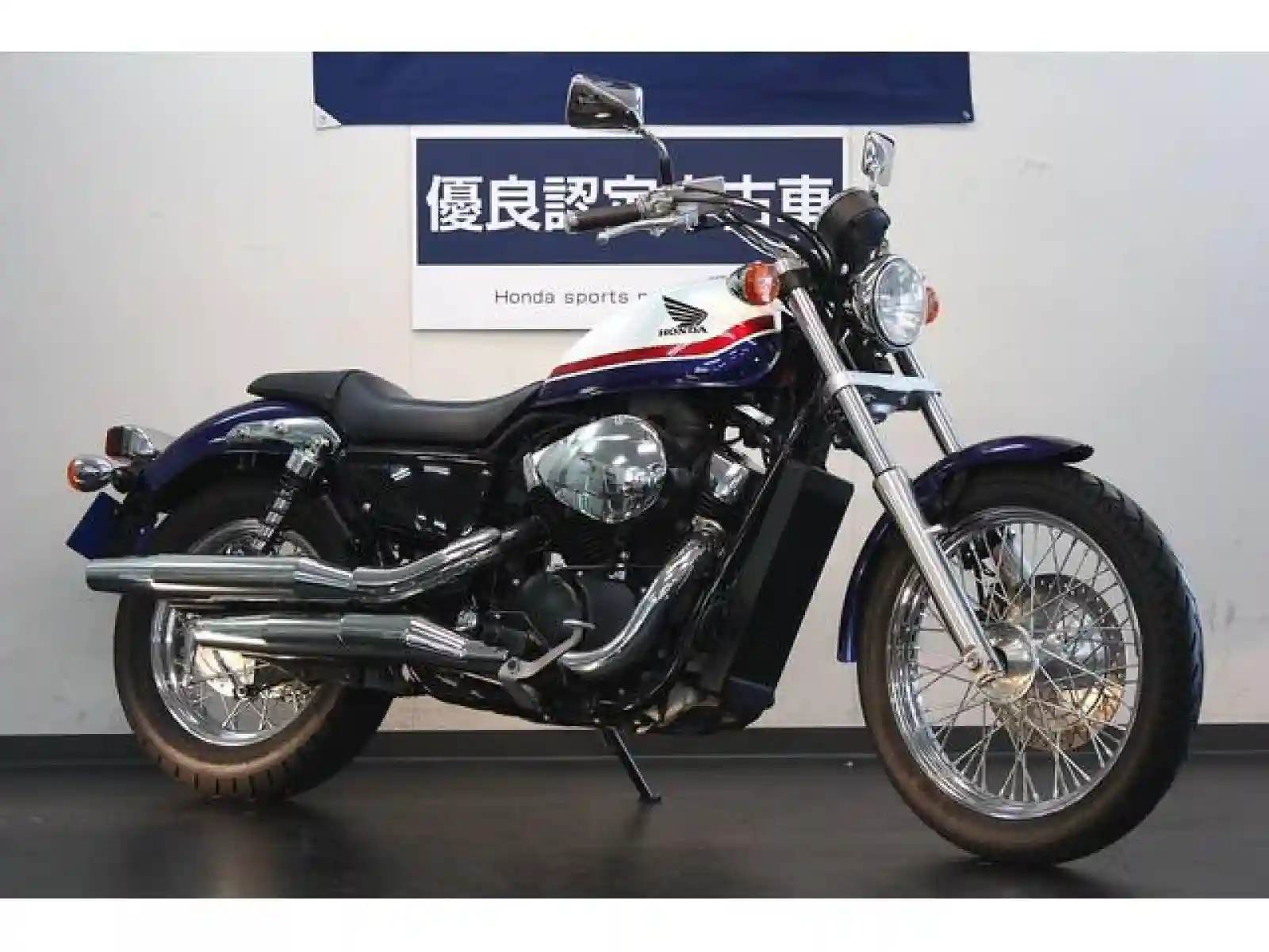 Honda VT400S 2011
