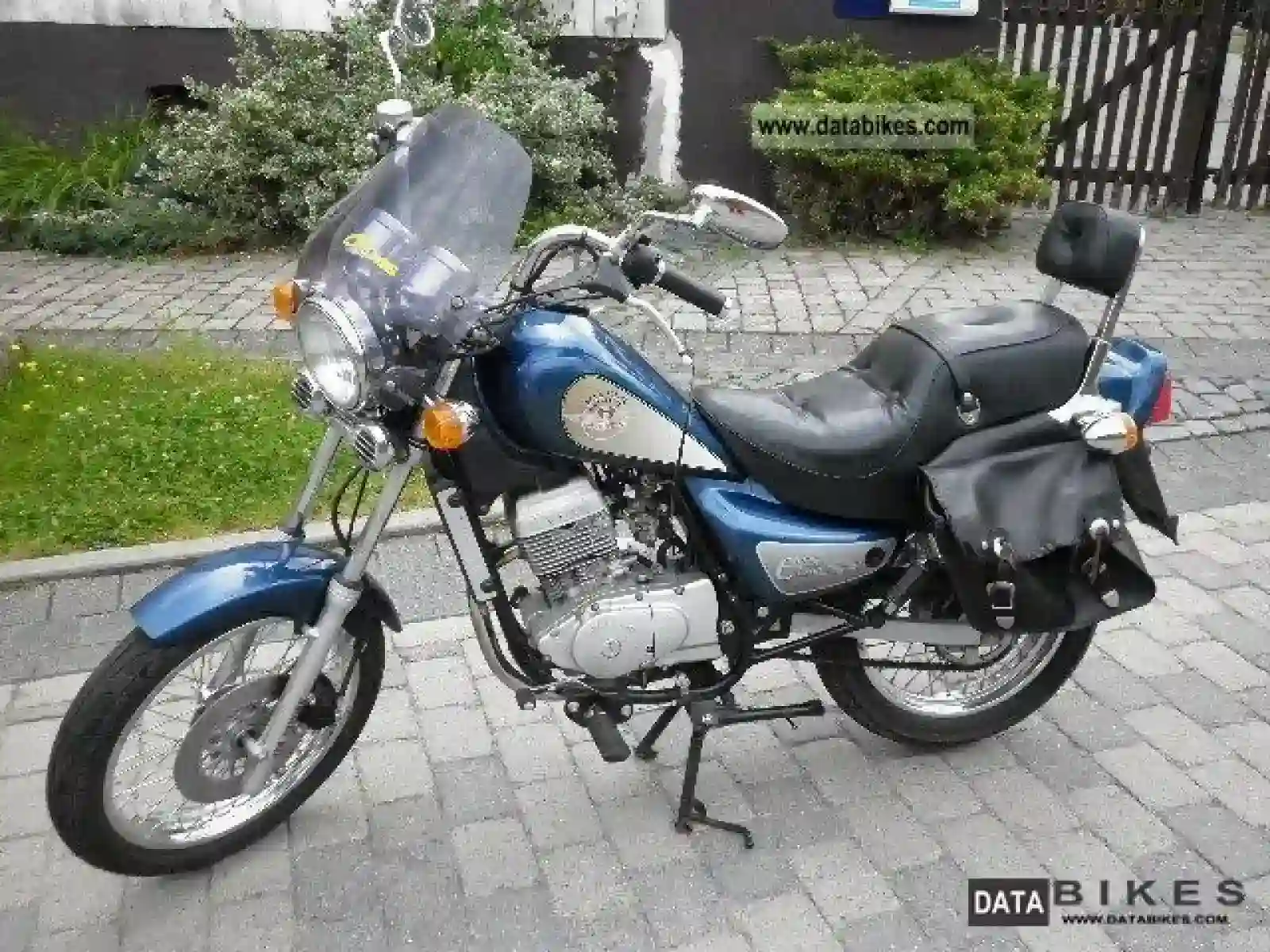 Hyosung GA 125 F Cruiser II 2004