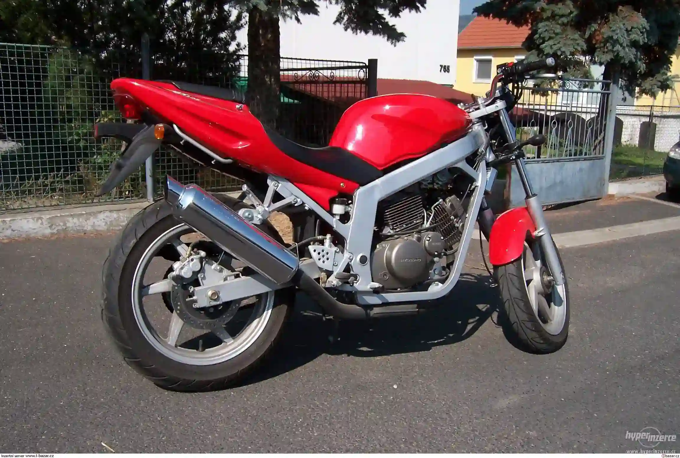 Hyosung GT 125 Naked 2005
