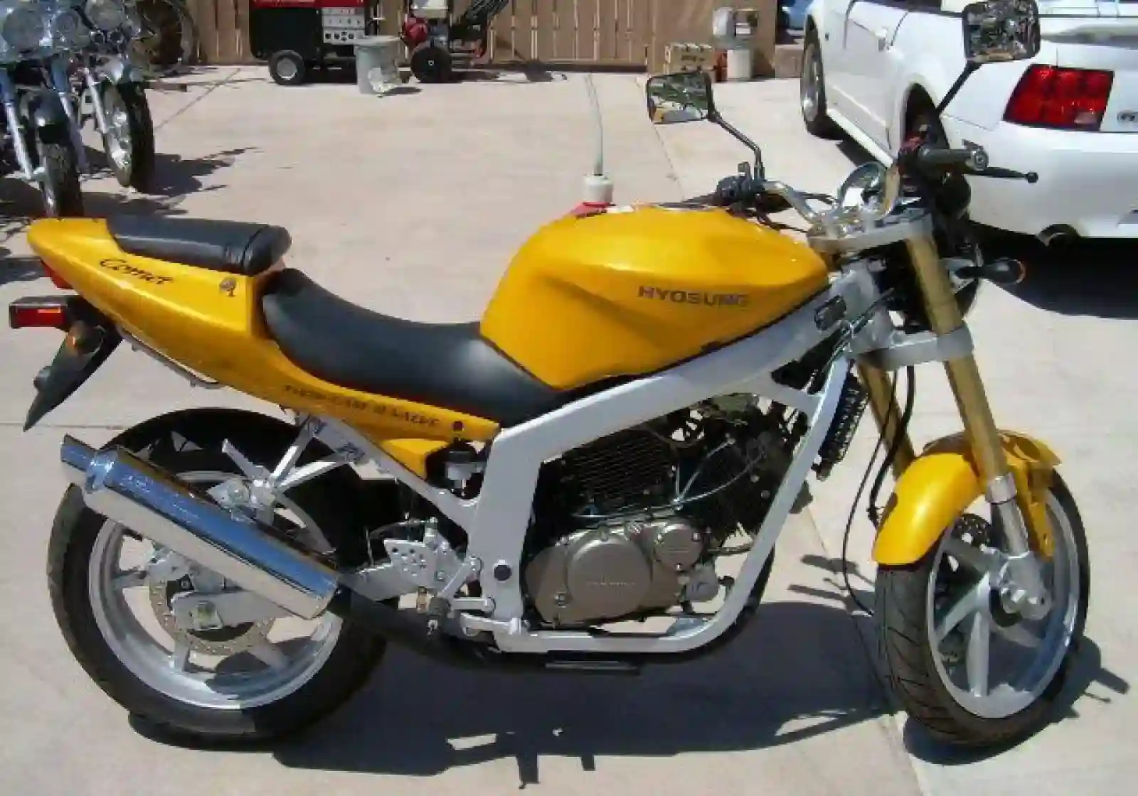 Hyosung GT 250 2005