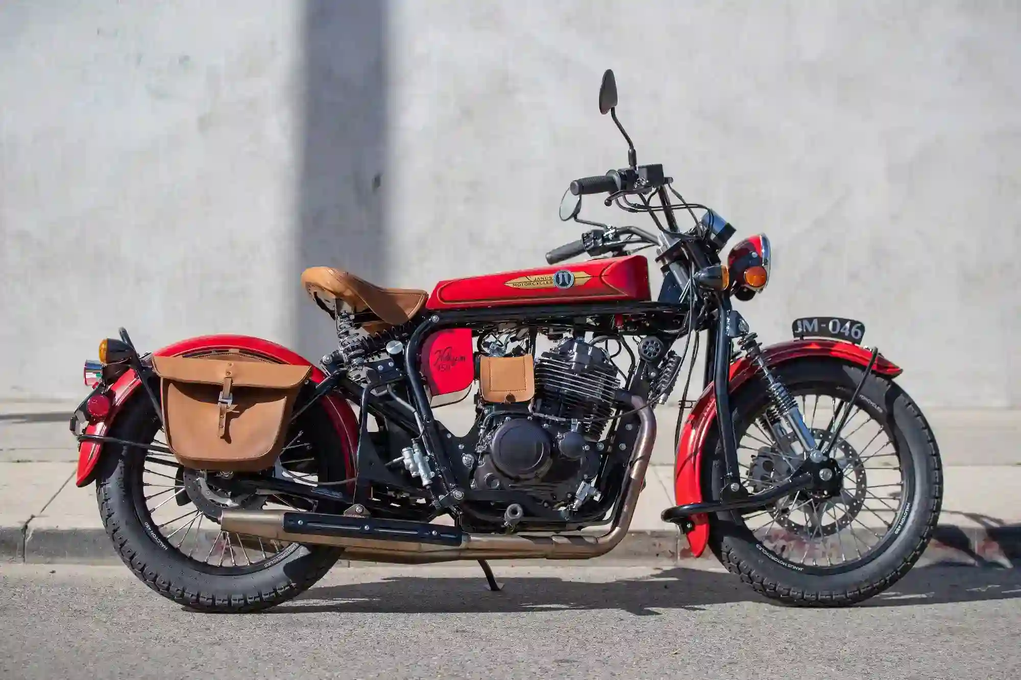 Janus Halcyon 450 2023