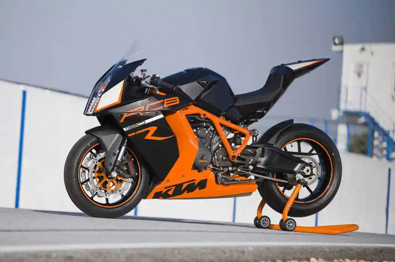 KTM 1190 RC8 R Race Specs 2012