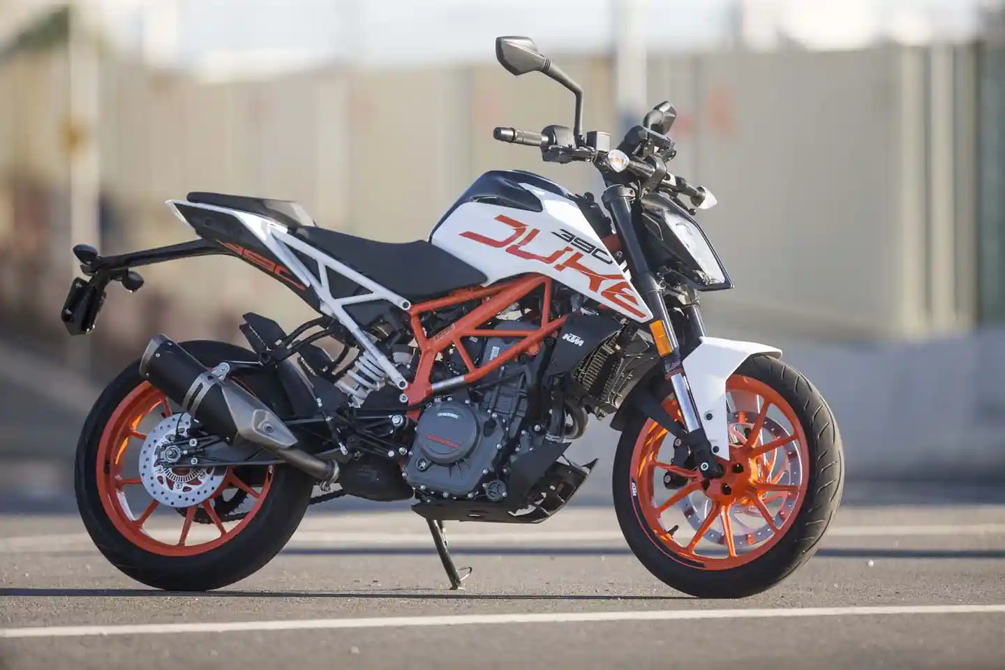 Home 3 KTM 390 Duke 2018