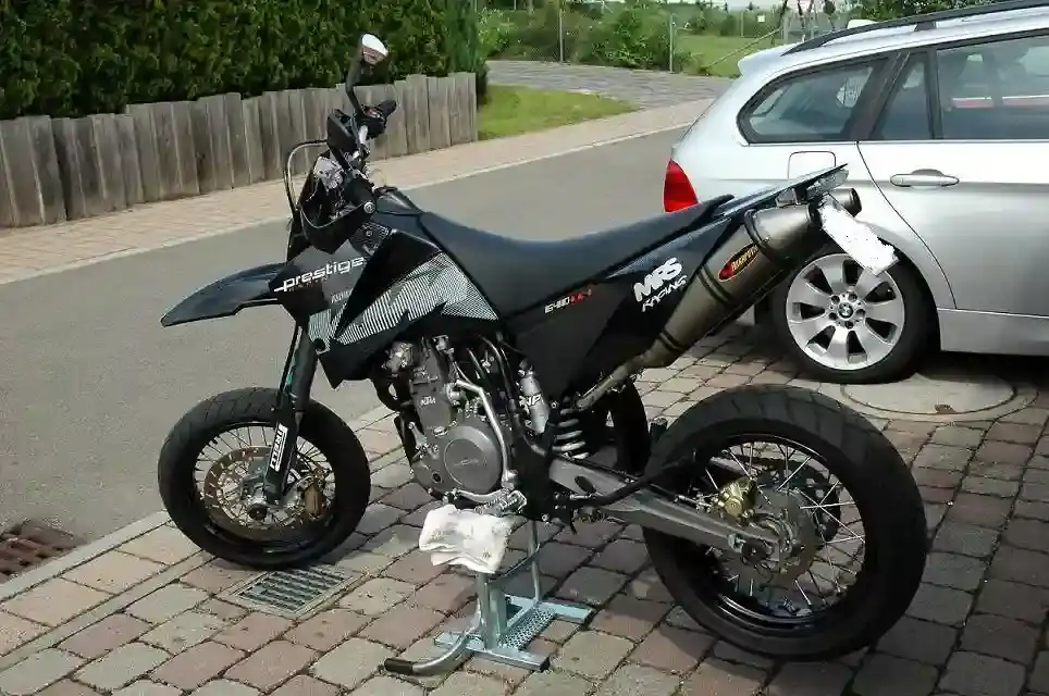 KTM 640 LC4 SUPERMOTO PRESTIGE 2004