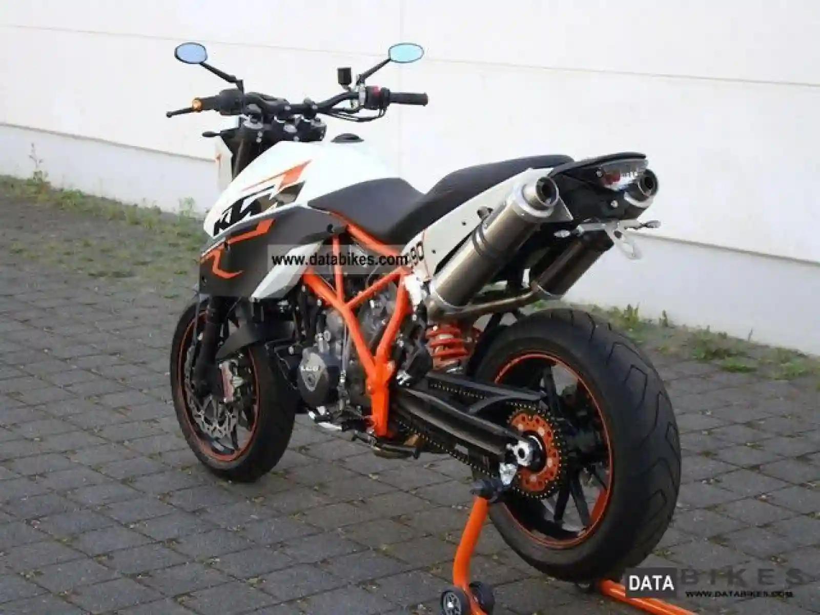 KTM 990 SM R 2013