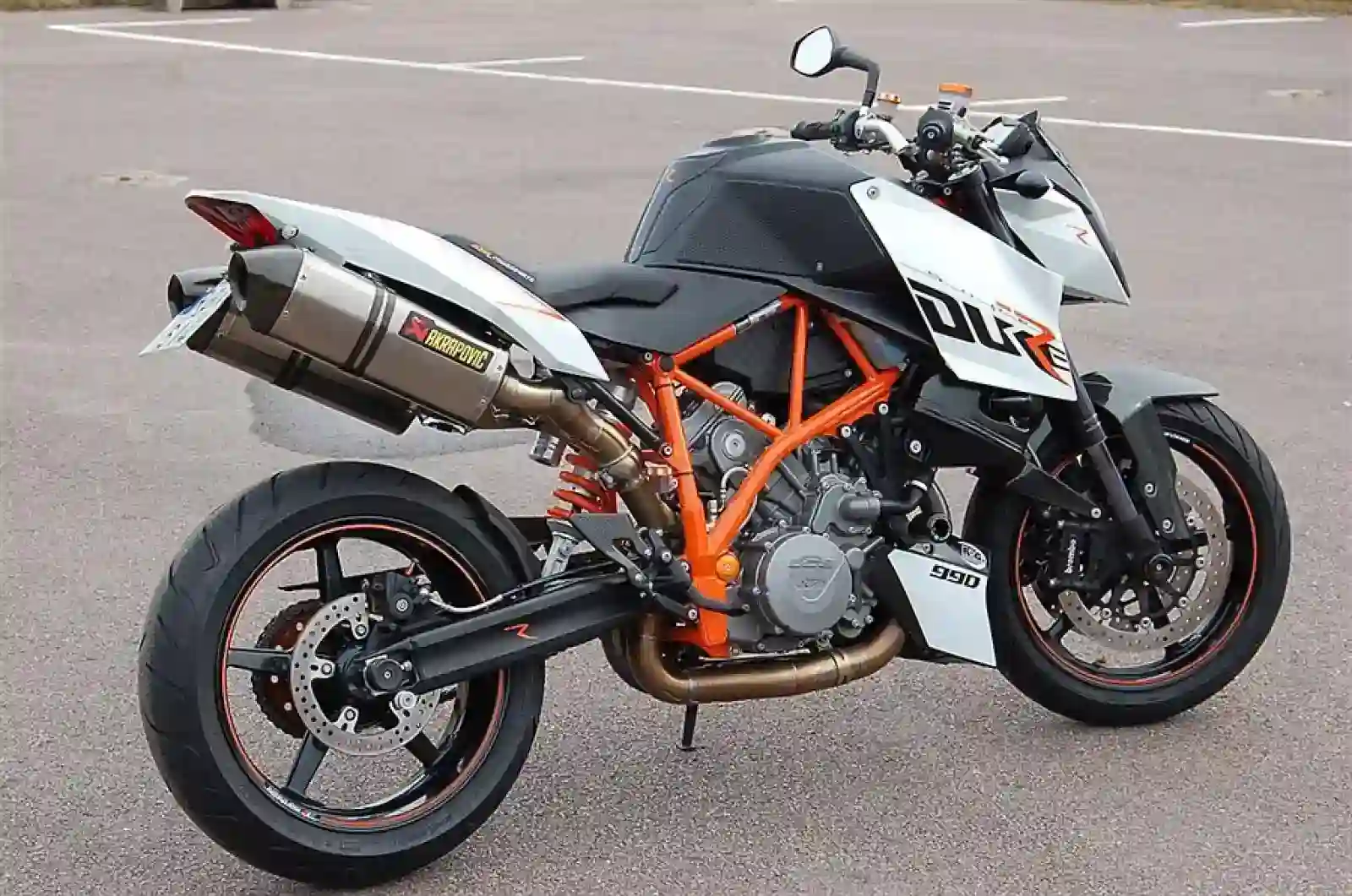 KTM 990 Super Duke 2010