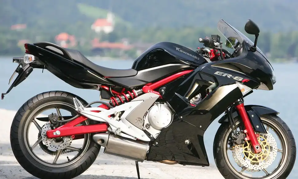 Kawasaki ER 6F 2006