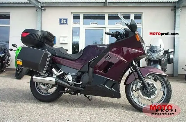 Kawasaki GTR 1000 2001