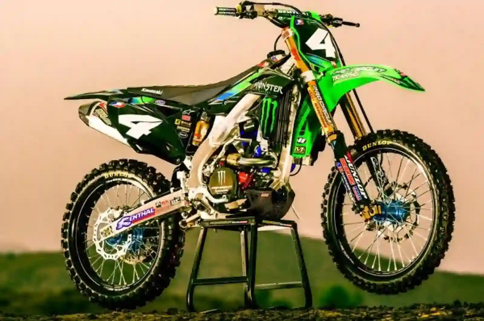 Kawasaki KX 450F Monster Energy 2010