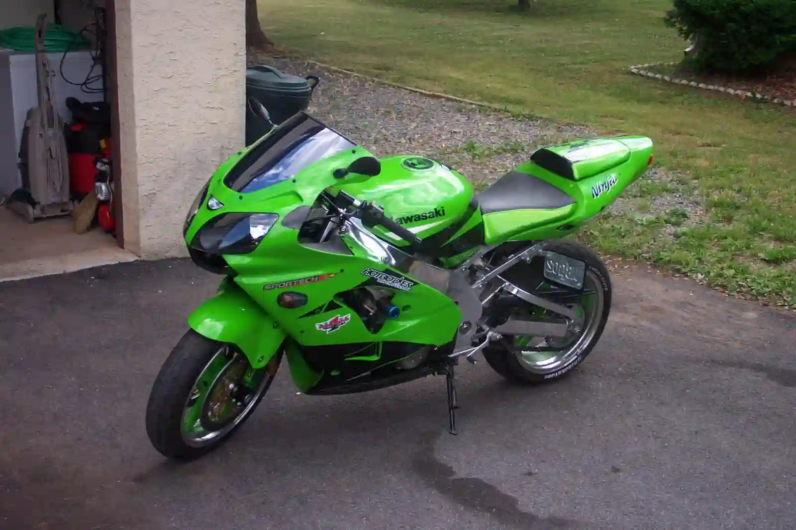 Kawasaki Ninja ZX 9R 2004