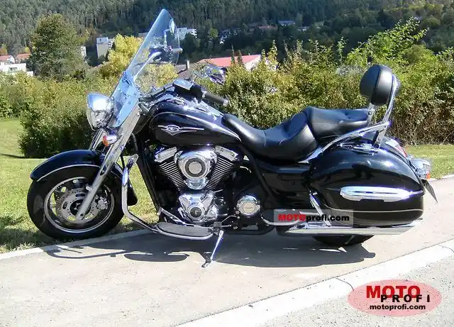 Kawasaki VN1700 Classic Tourer 2010