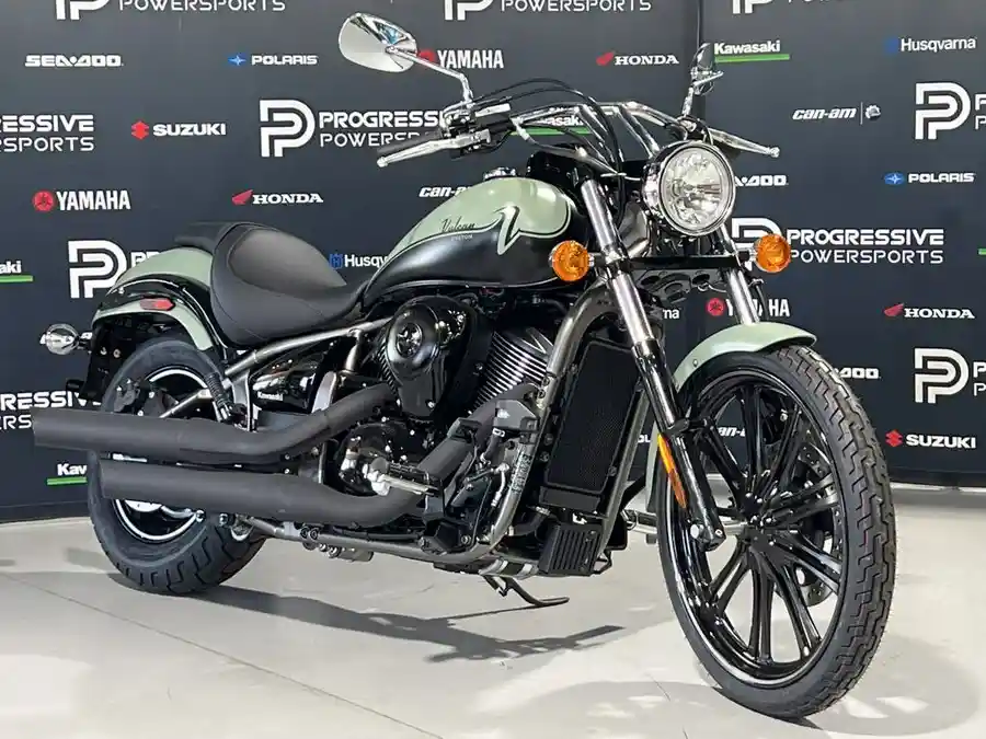 Kawasaki Vulcan 900 Custom 2023