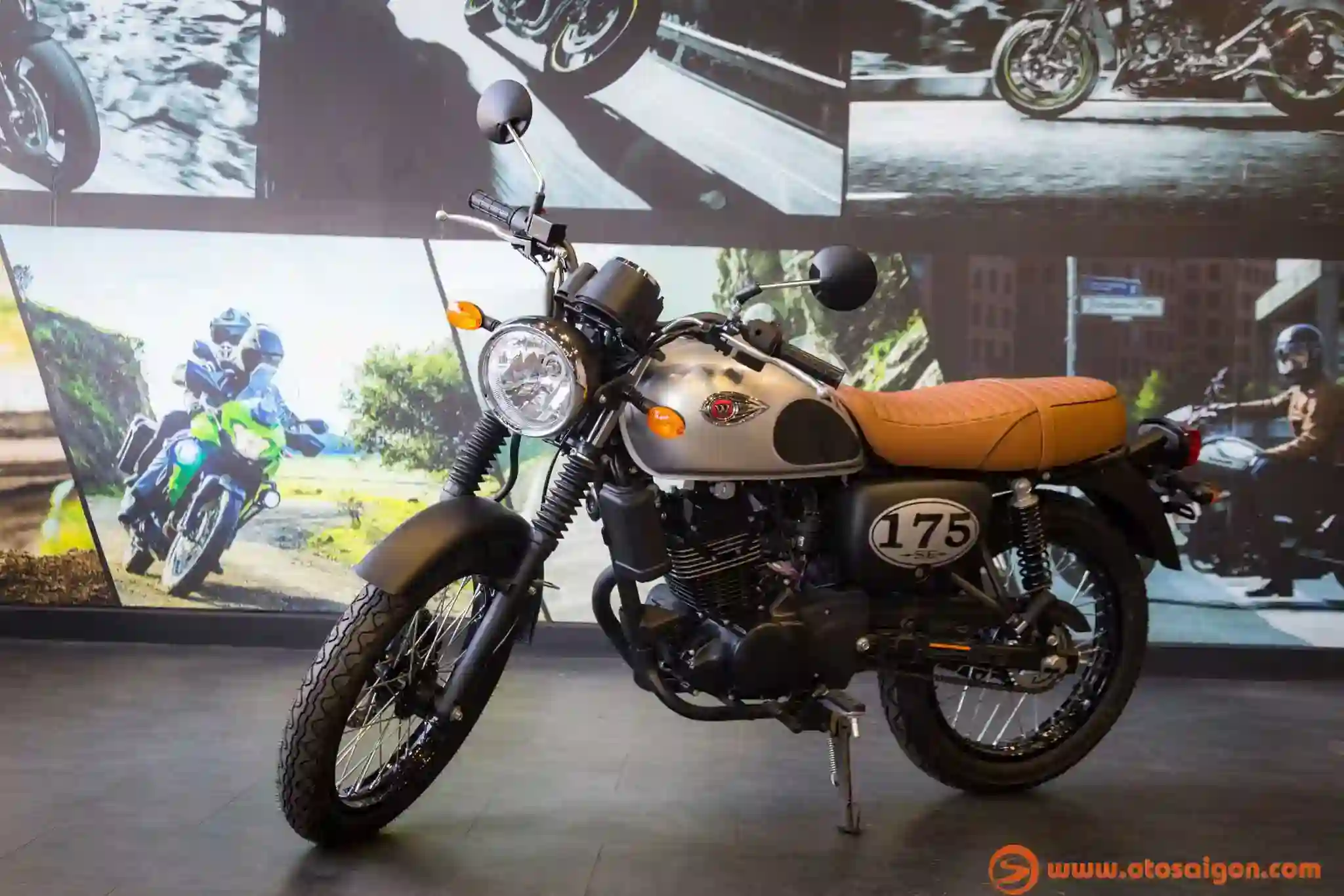 Home 1 Kawasaki W175 2018