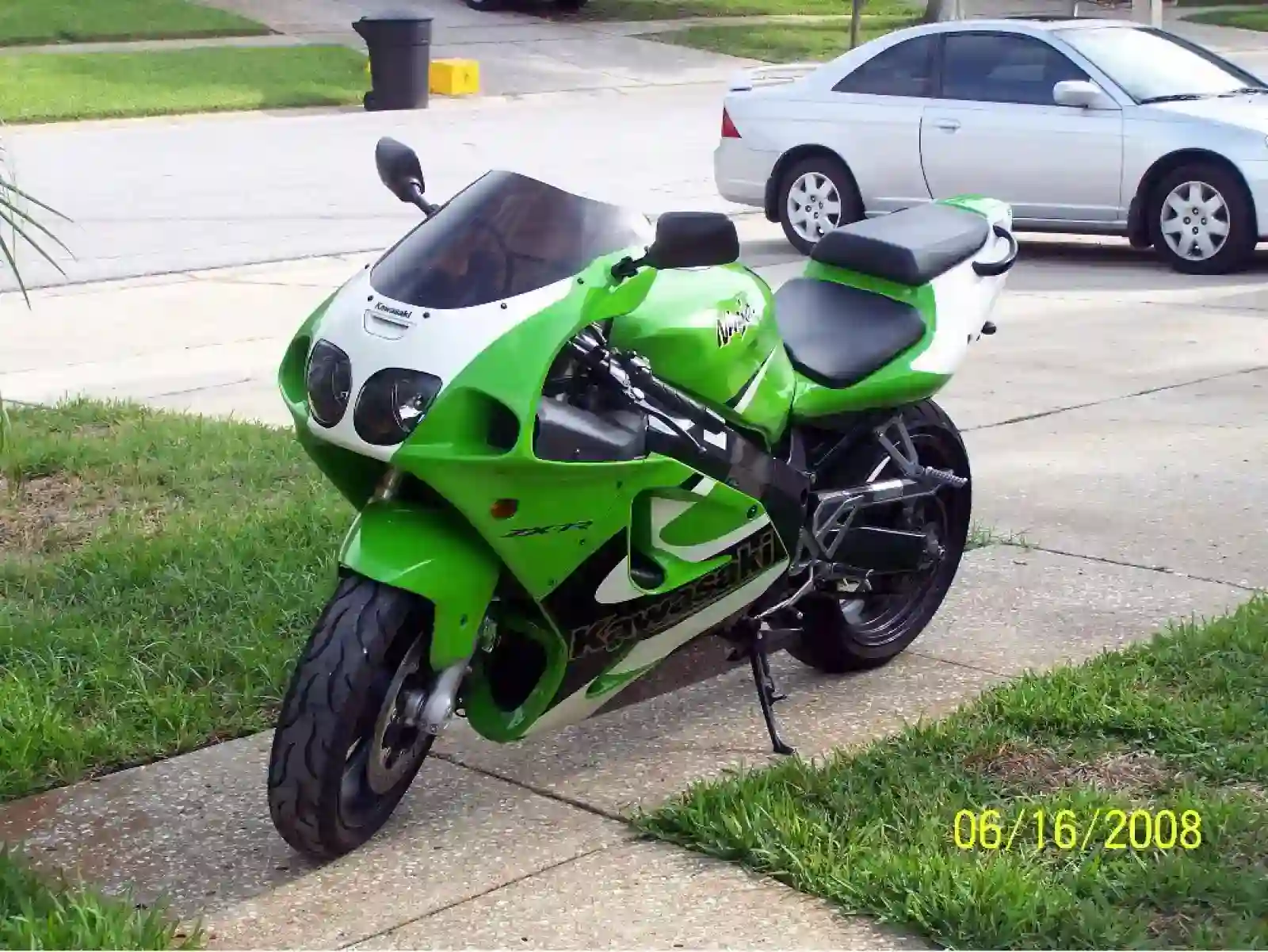 Kawasaki ZX 7R Ninja 2002