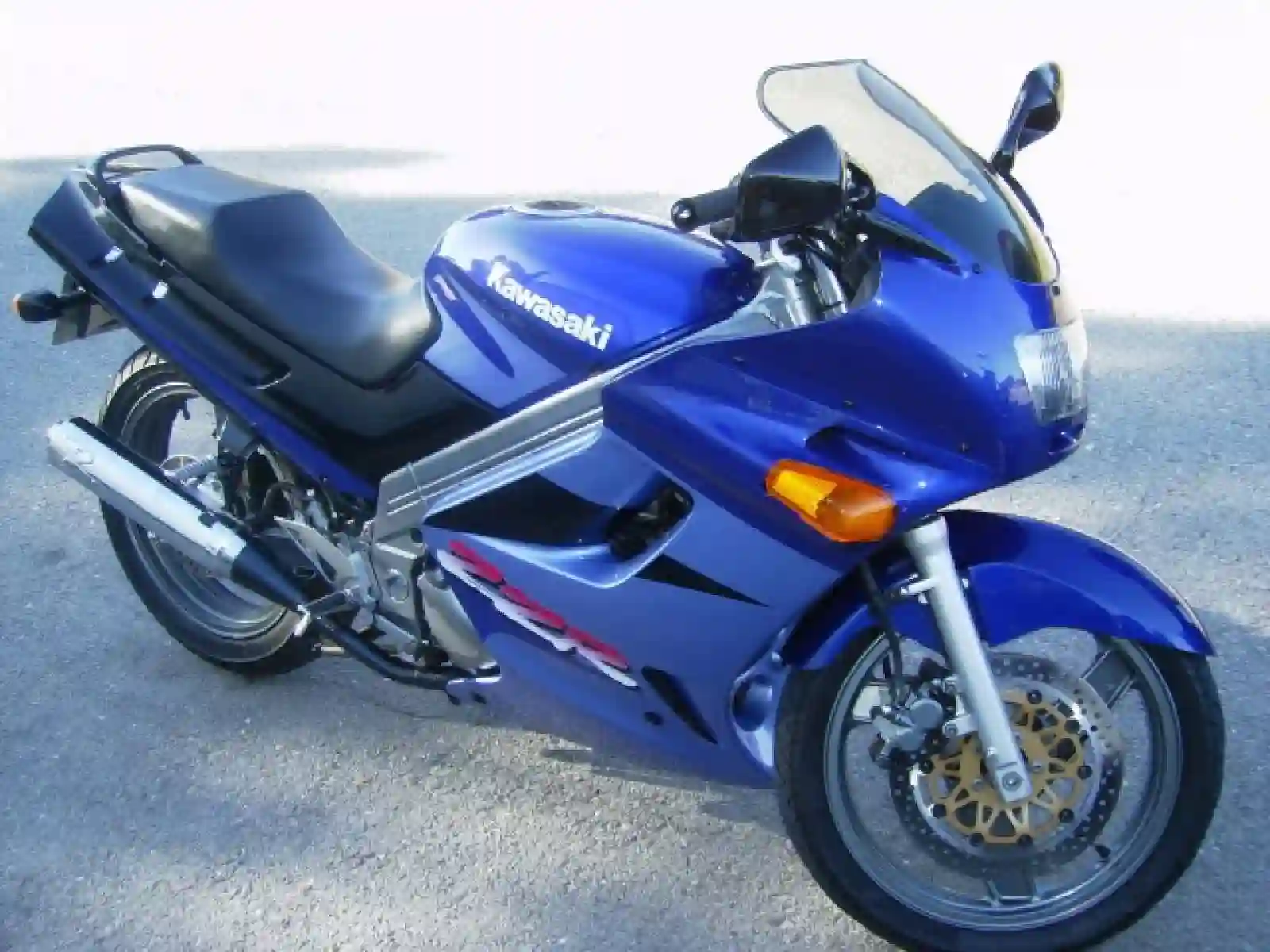 Kawasaki ZZ R 250 2002