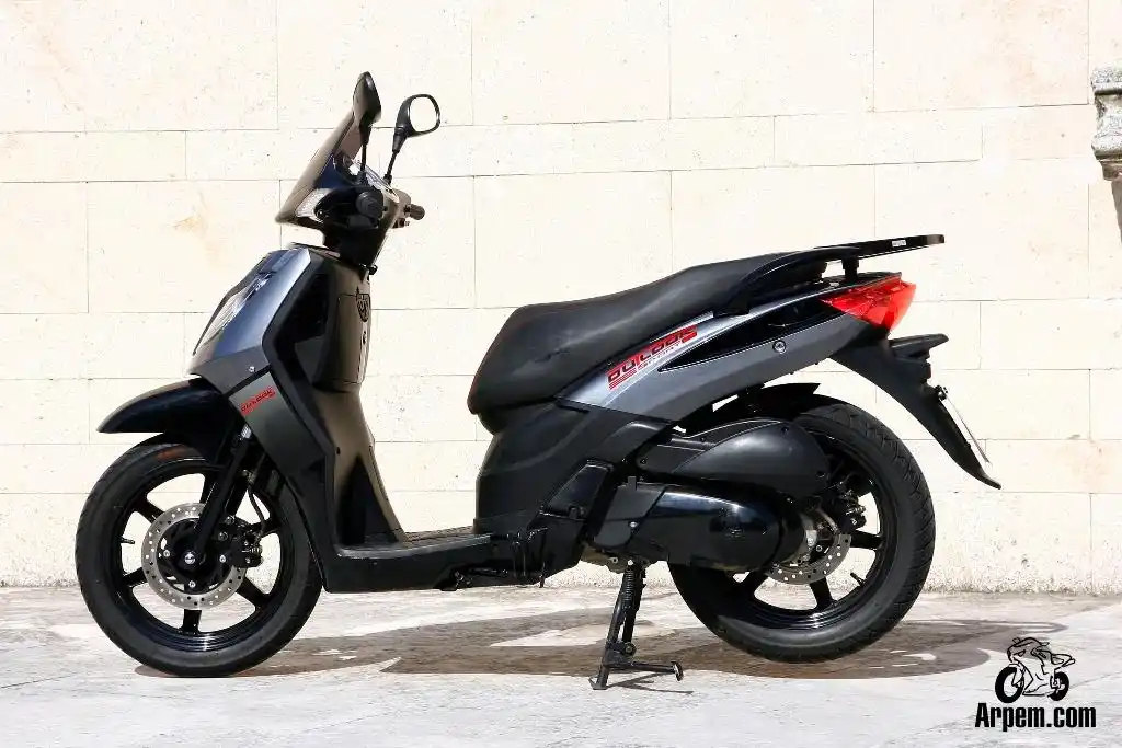Keeway Outlook 125 2010