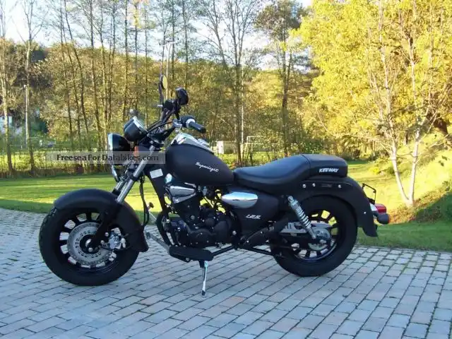 Keeway Superlight 125 2013