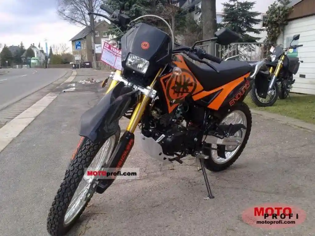 Kinroad XT125 BA Mickey Enduro 2010