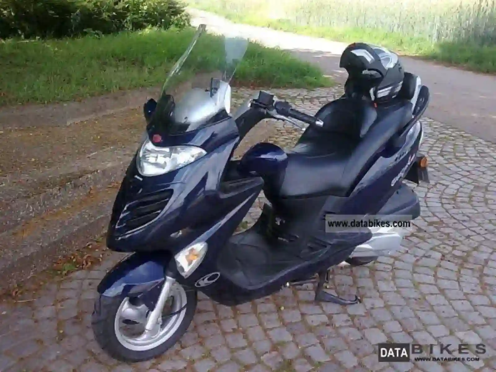 Kymco Grand Dink 250 2004