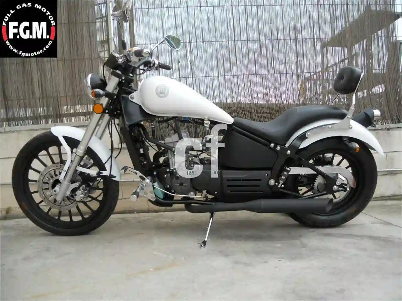 Leonart Bobber 125 2012