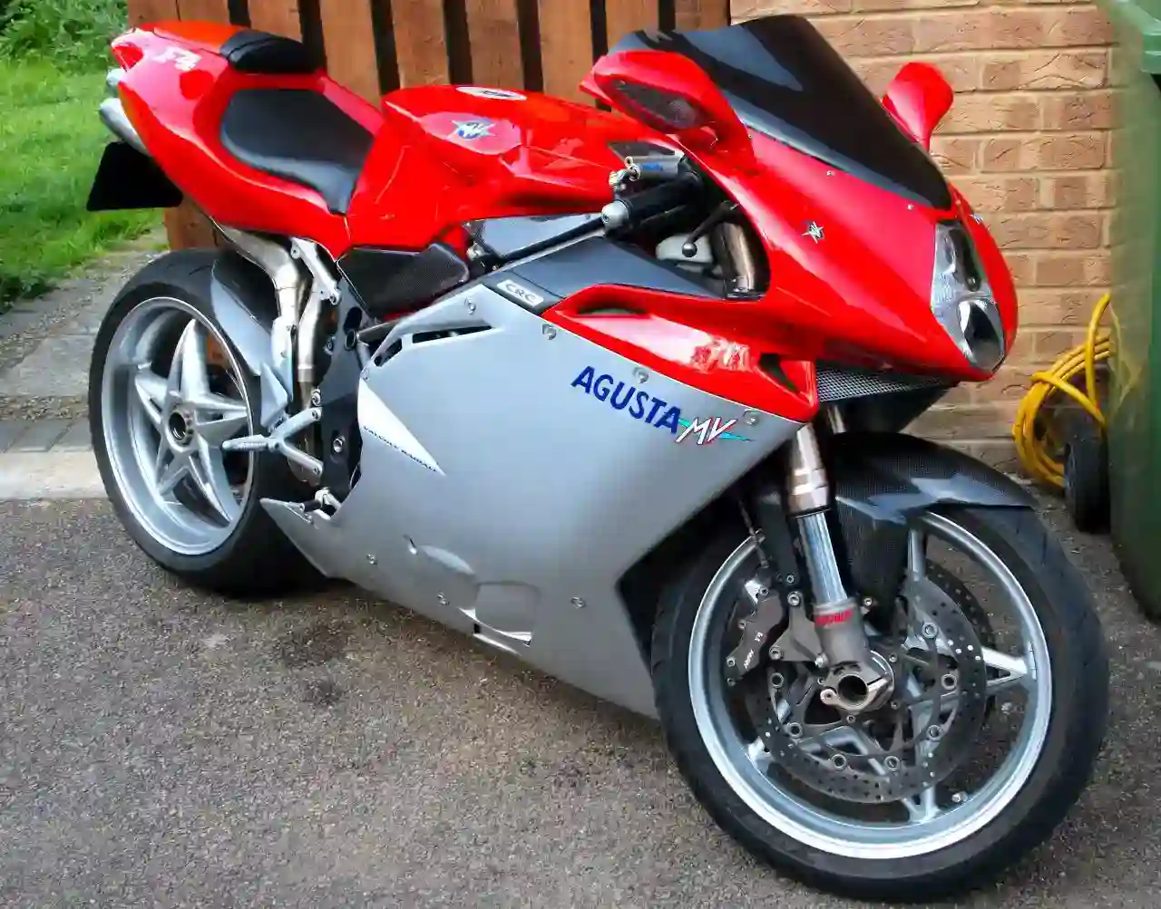 MV Agusta F4S 2000