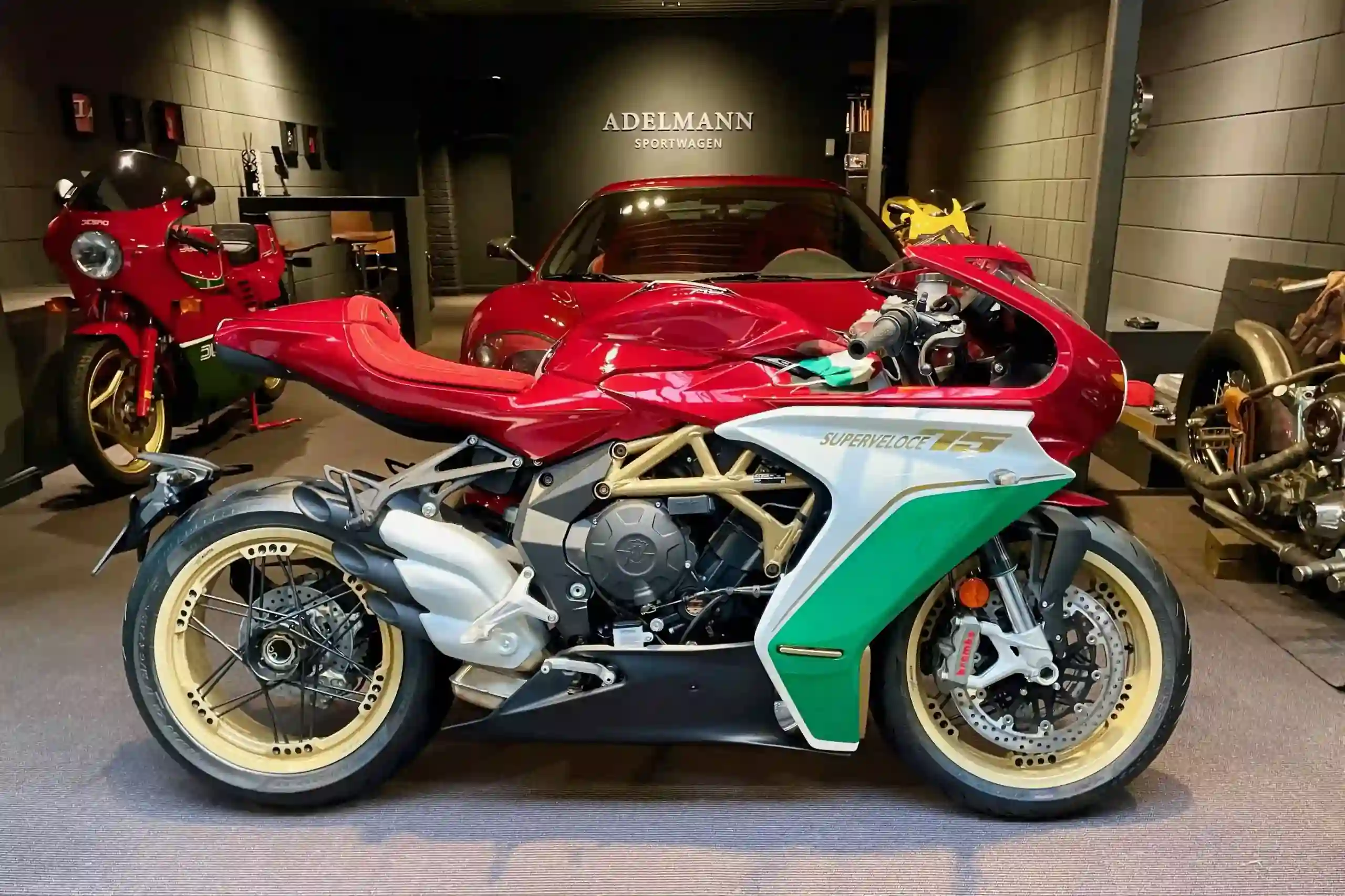 MV Agusta Superveloce 75 Anniversario 2021