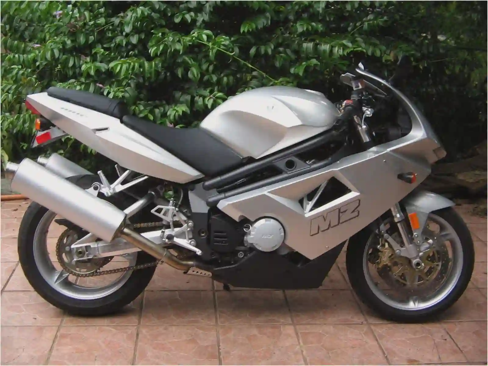 MZ 1000 S 2006
