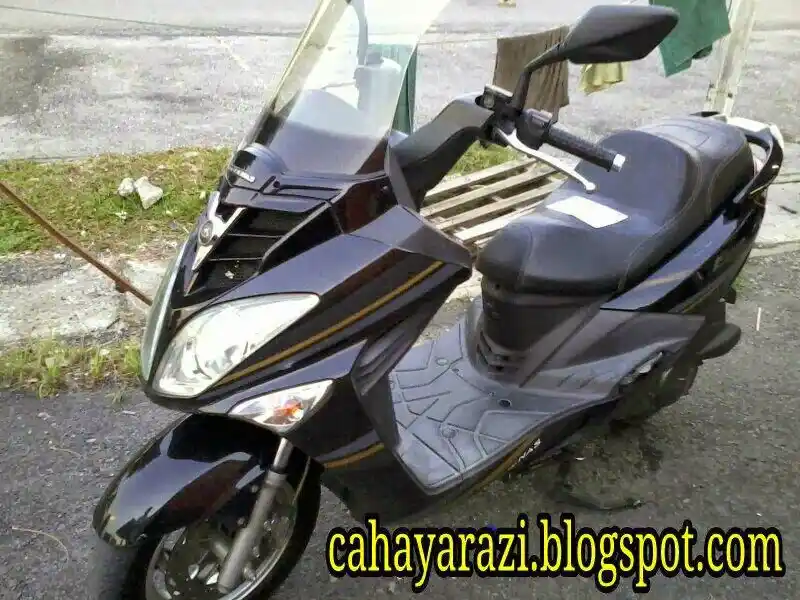 Modenas Elegan 200 2011