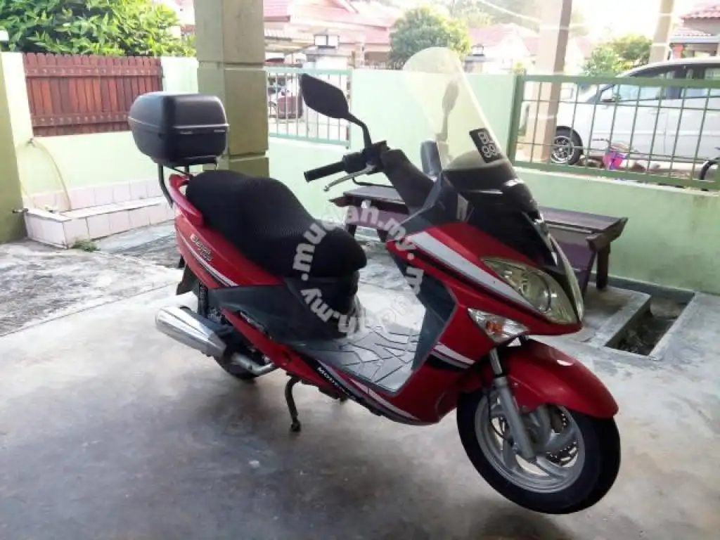 Modenas Elegan 2011