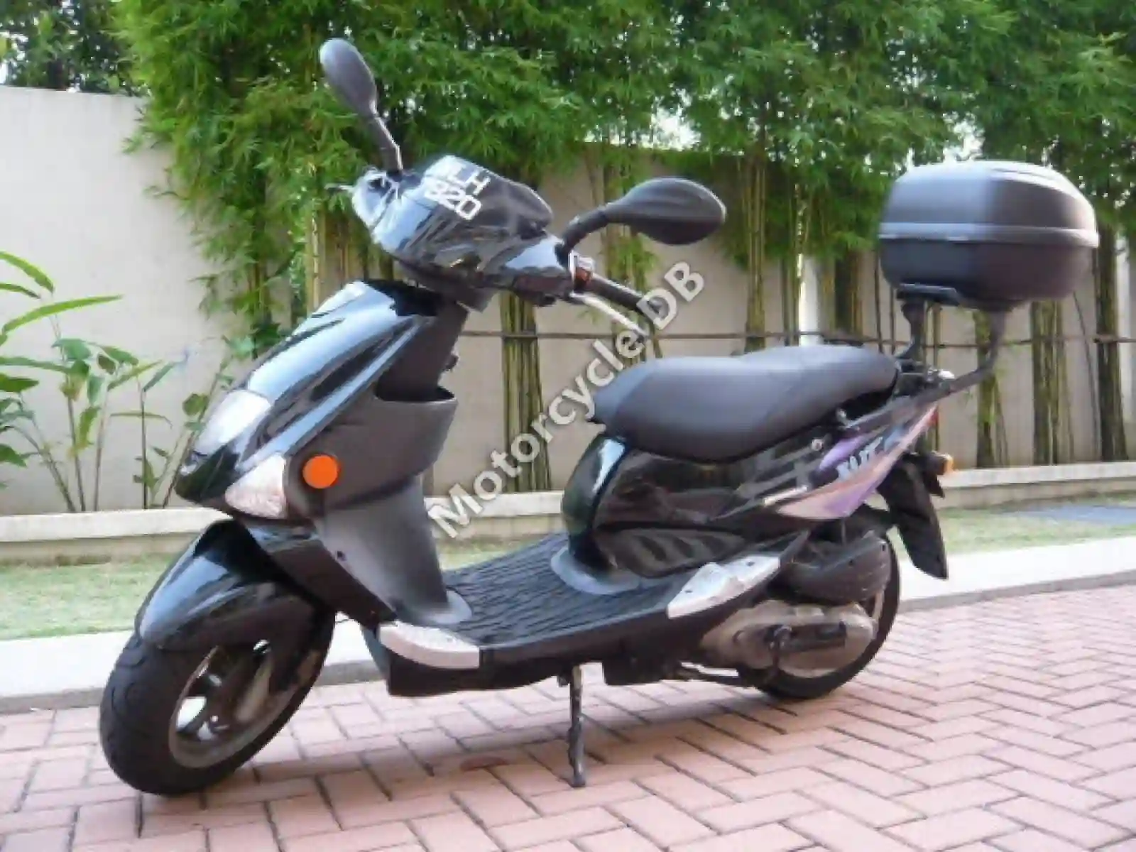 Modenas Elit 150 2011