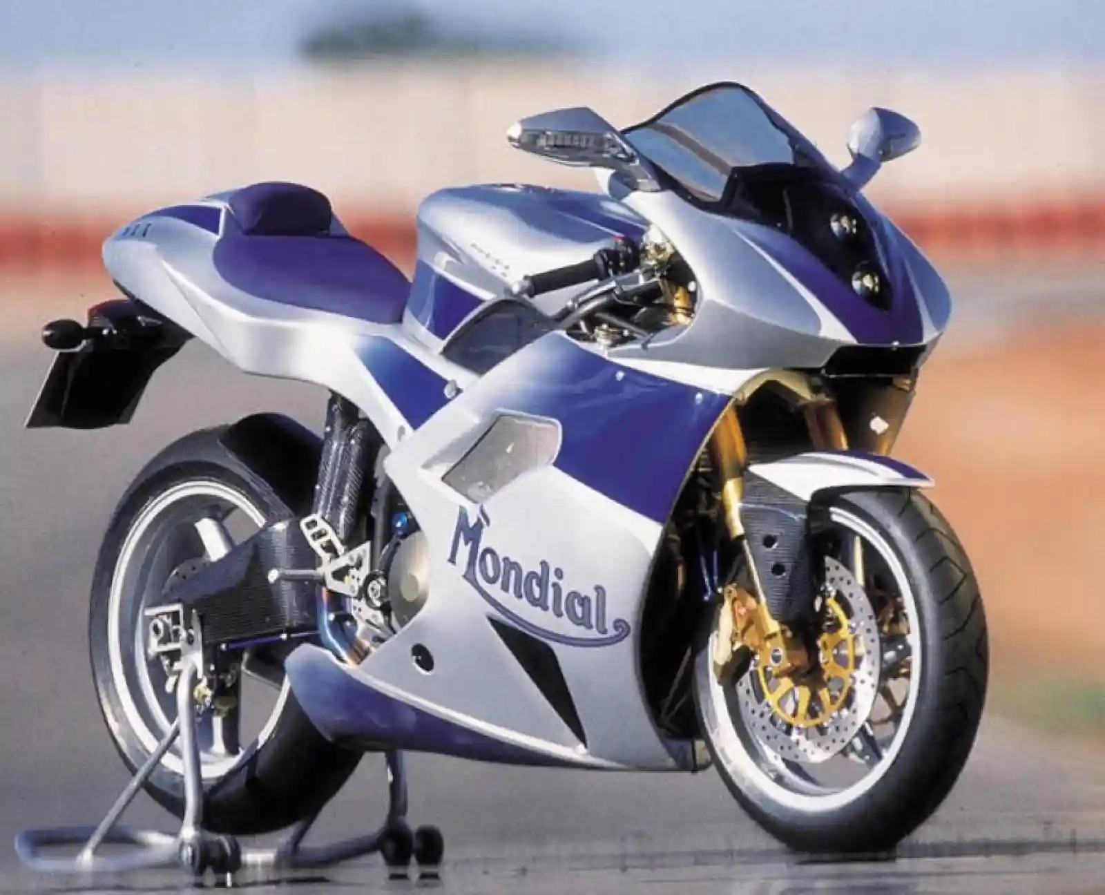 Mondial Piega 1000 2001