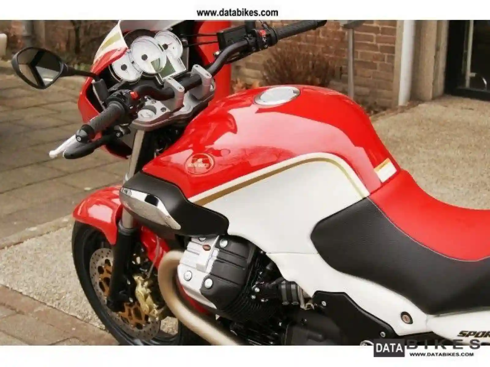 Moto Guzzi 1200 Sport ABS 2012