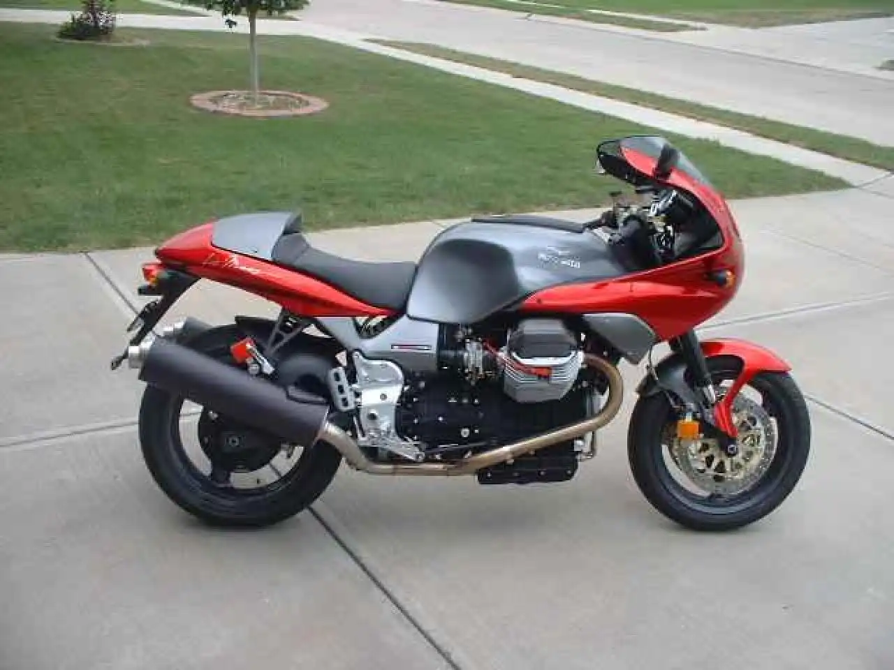 Moto Guzzi V11 Le Mans Tenni 2002