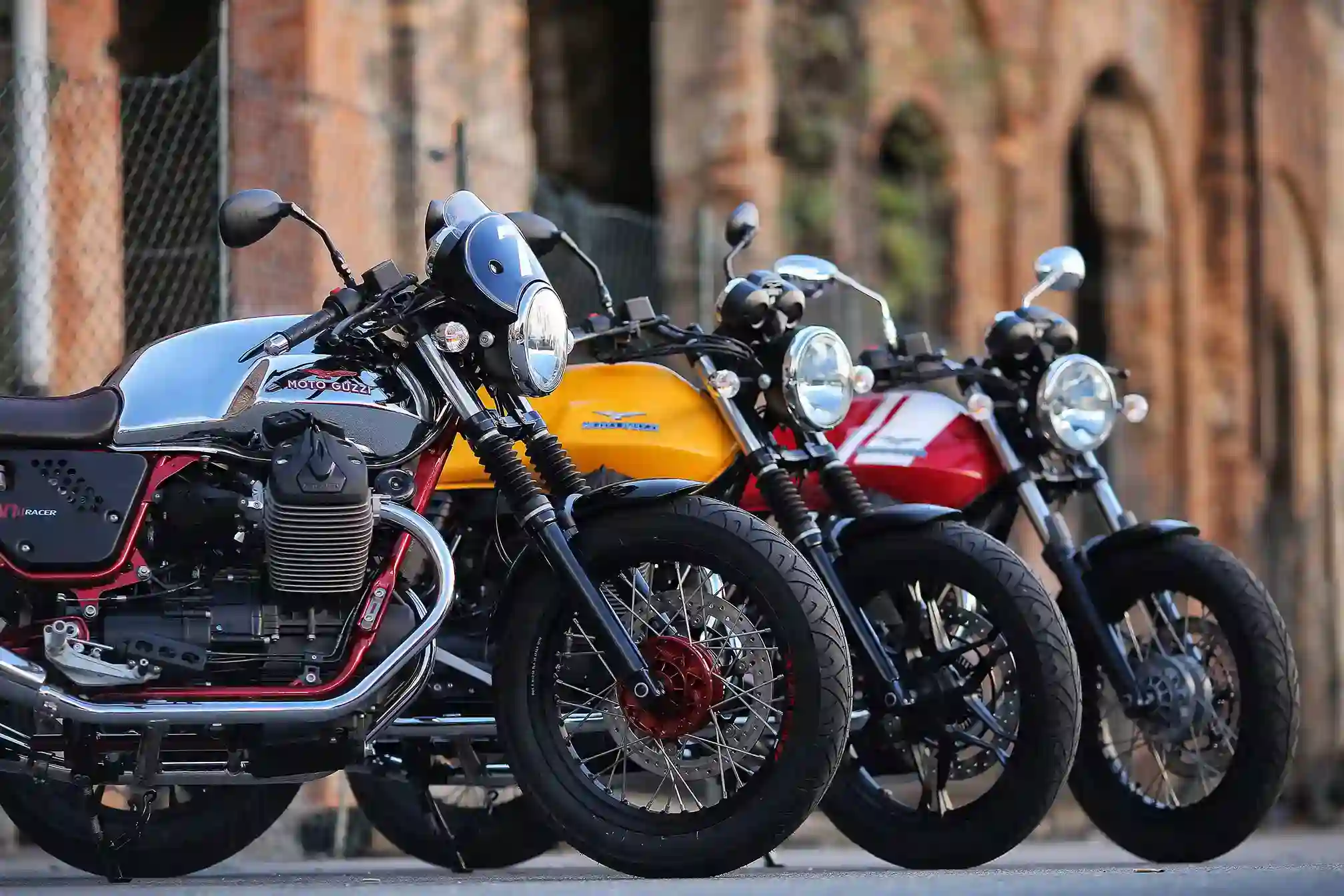 Moto Guzzi V7 II Racer 2015