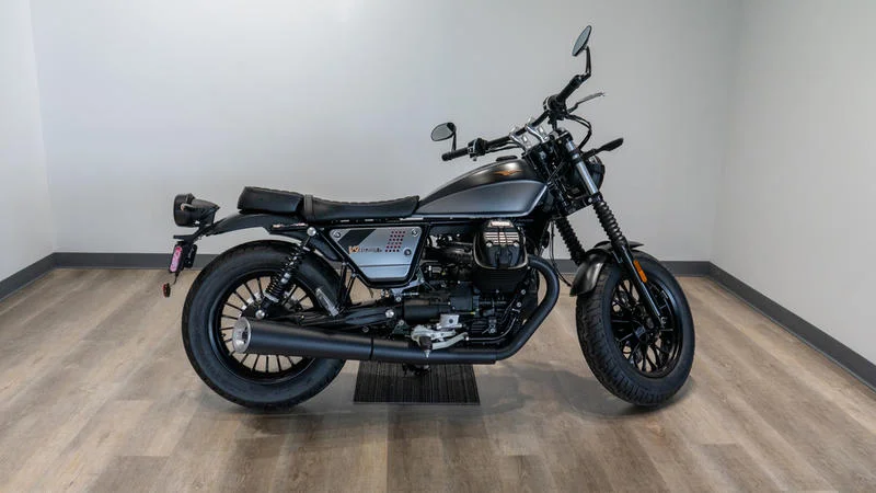 Moto Guzzi V9 Bobber Special Edition 2023