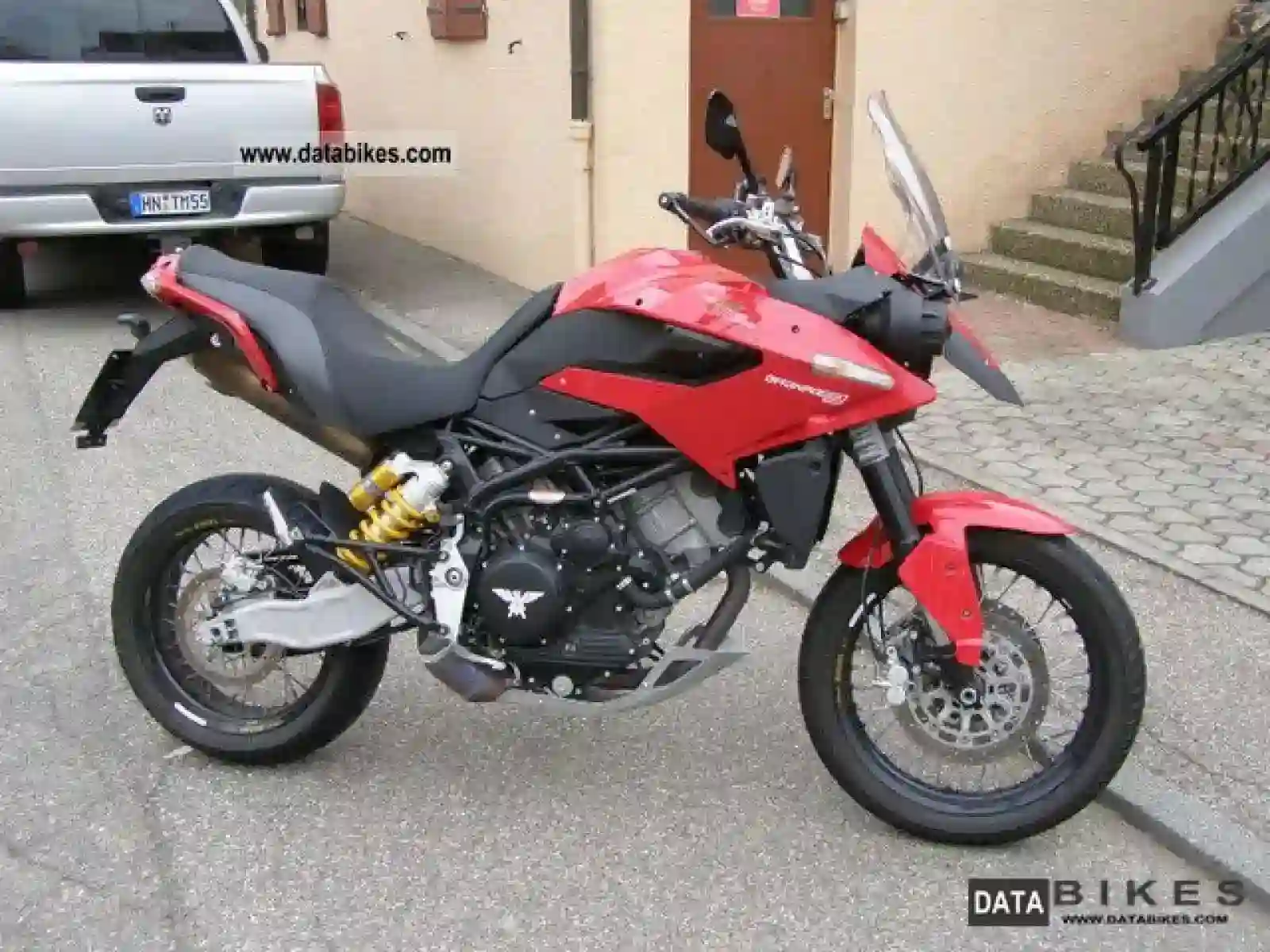 Moto Morini Granpasso H83 2010