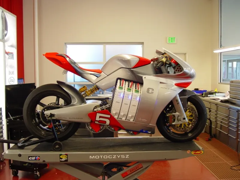 Motoczysz C1 990 2009