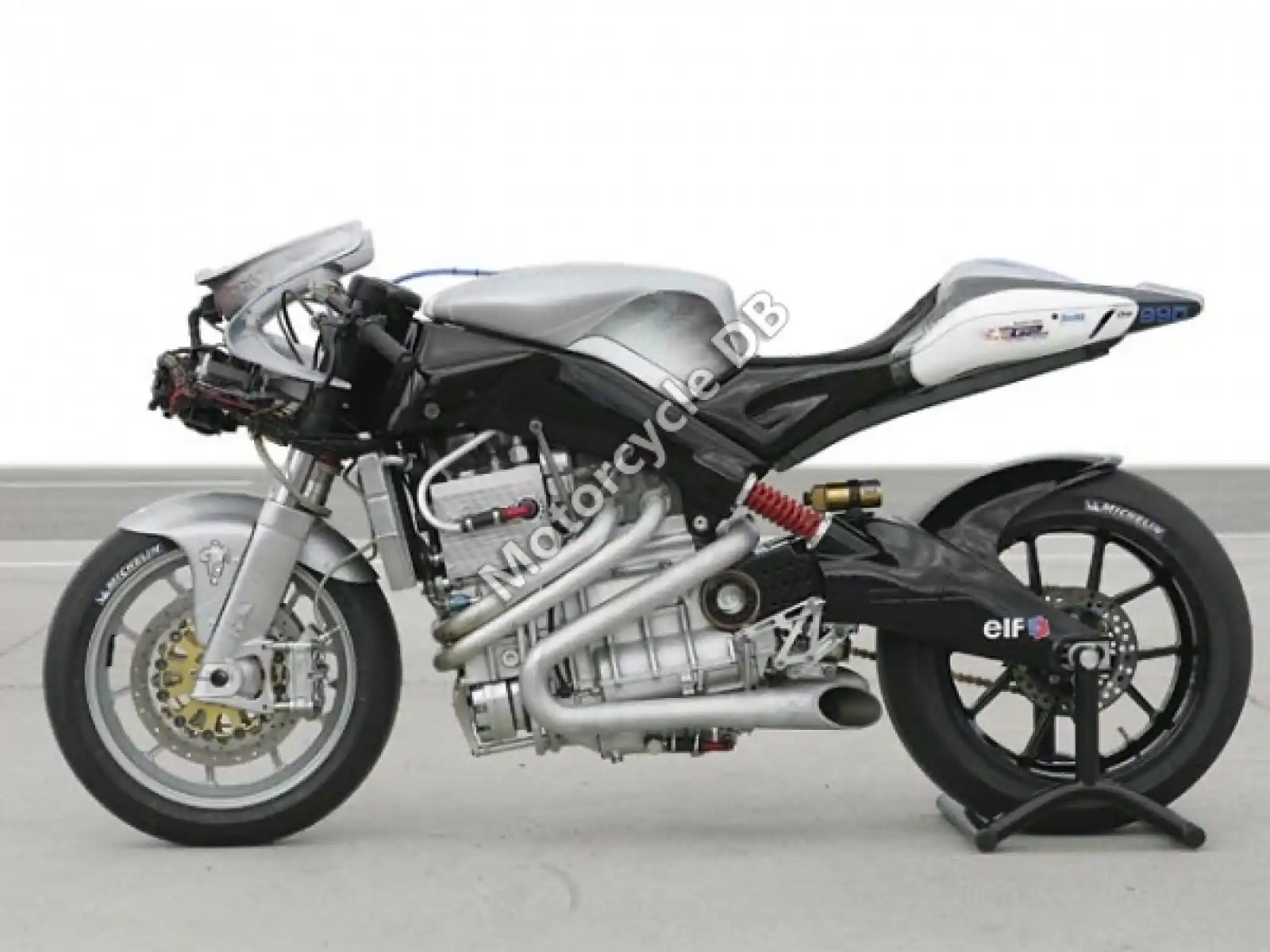 Motoczysz C1 990 2011