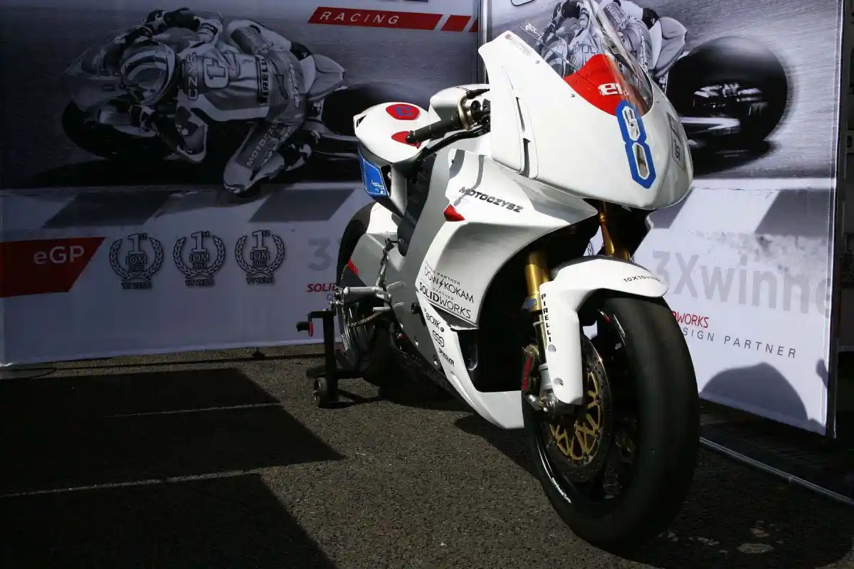 Motoczysz E1pc 2014