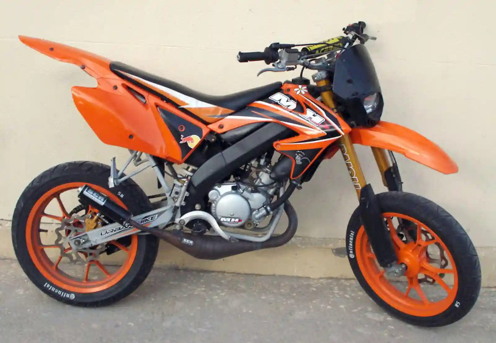 Motorhispania RYZ Pro Urban 2010