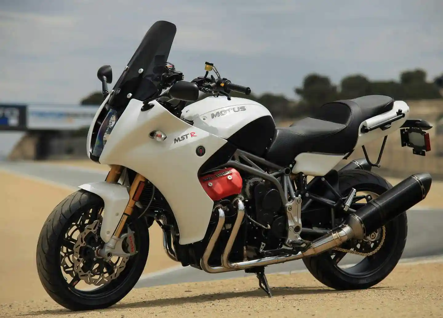 Motus MSTR 2014