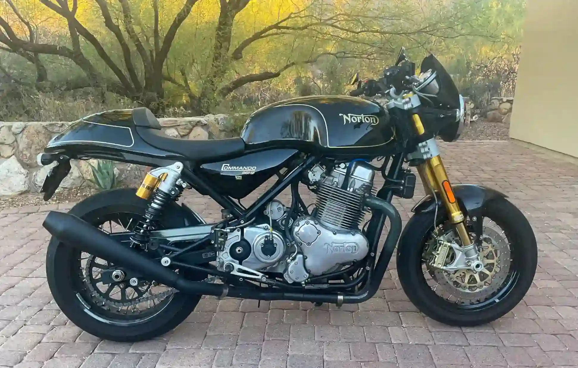 Norton Commando 961 SF 2013